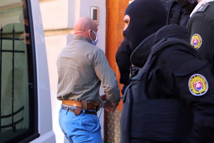 Ilustračný obrázok k článku Mosnára obvinili z pokusu o vraždu exprimátora Hurbanova Basternáka