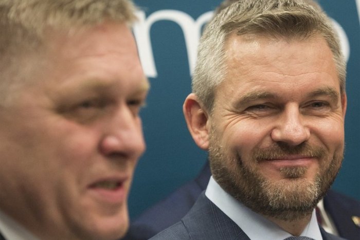 Ilustračný obrázok k článku SVET O SLOVENSKU: Ako sa Fico s Pellegrinim znovu skamarátili
