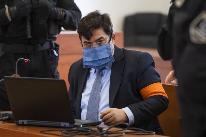 Ilustračný obrázok k článku Threema Mariana Kočnera: Stíhajú 9 advokátov