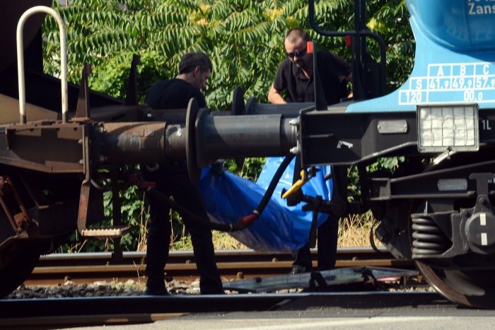 Ilustračný obrázok k článku Tragédia blízko Trenčína: Žena vstúpila pred vlak a nemala šancu