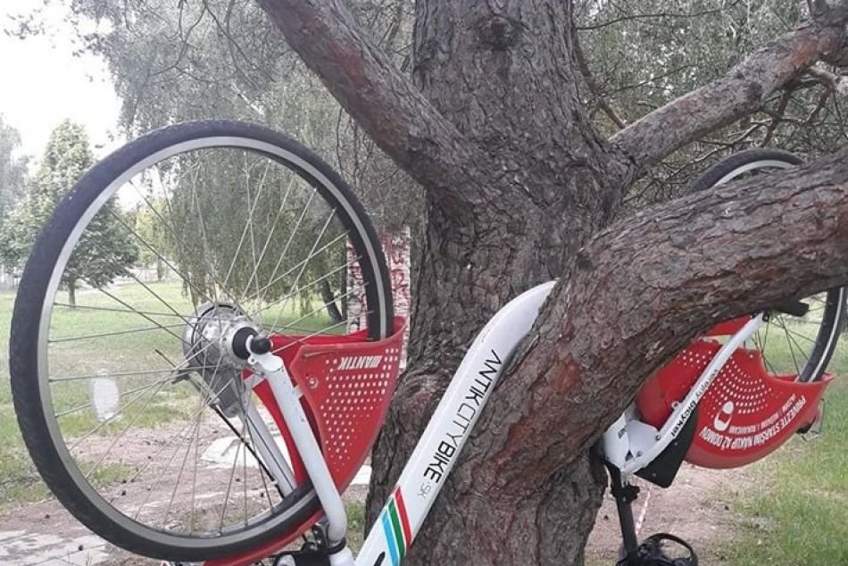 Ilustračný obrázok k článku Zdieľané bicykle sa v Rači využívajú iba pár dní. A už vznikajú problémy!