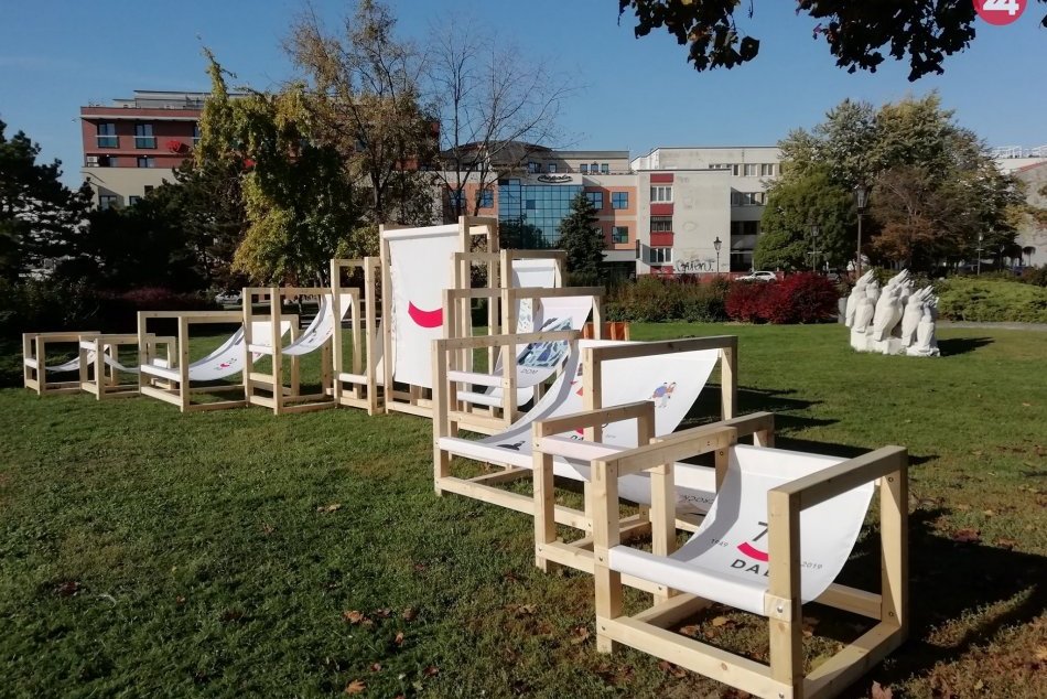 Ilustračný obrázok k článku Skvelá príležitosť na príjemný relax: V centre mesta otvorili Divadelnú zónu, FOTO