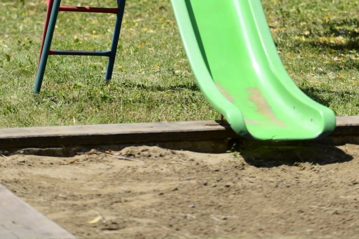 Ilustračný obrázok k článku TRAGÉDIA pri Nitre! Iba 5-ročné dievčatko sa nešťastne obesilo na vôdzke pre psa