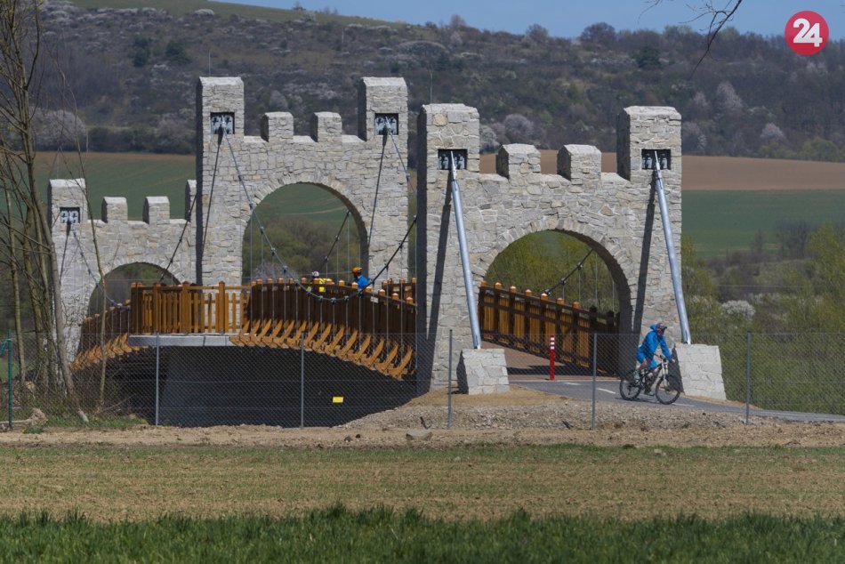 Ilustračný obrázok k článku Obrovský záujem je o ňu už teraz: Novinka vo Veľkom Šariši láka cyklistov, FOTO