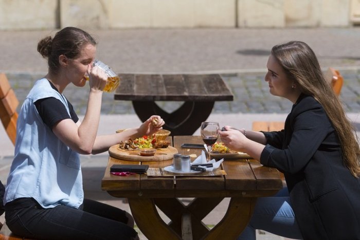 Ilustračný obrázok k článku Viete, kde ľudia PLATIA za obedy NAJVIAC? Banskobystrický kraj sa dostal do TOP 3