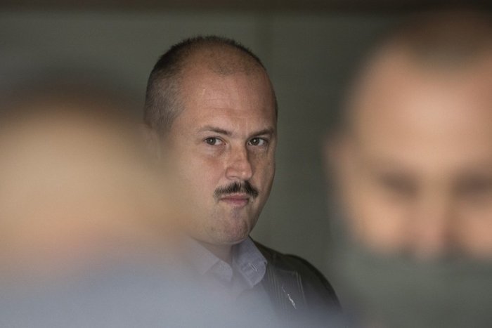 Ilustračný obrázok k článku Kauza Kotlebových šekov: 1488 eur mal odovzdať na oslavách Slovenského vojnového štátu