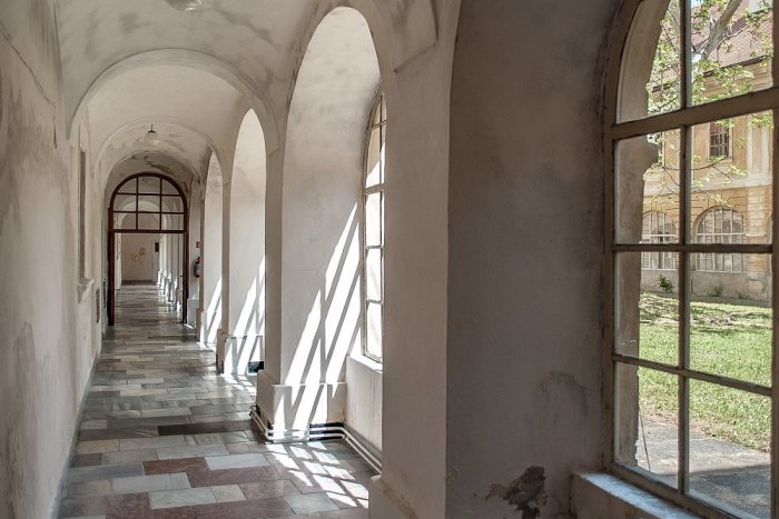 Ilustračný obrázok k článku Žiar má novú obradnú sieň: Koľko vyjde snúbencov sobáš v kaštieli?