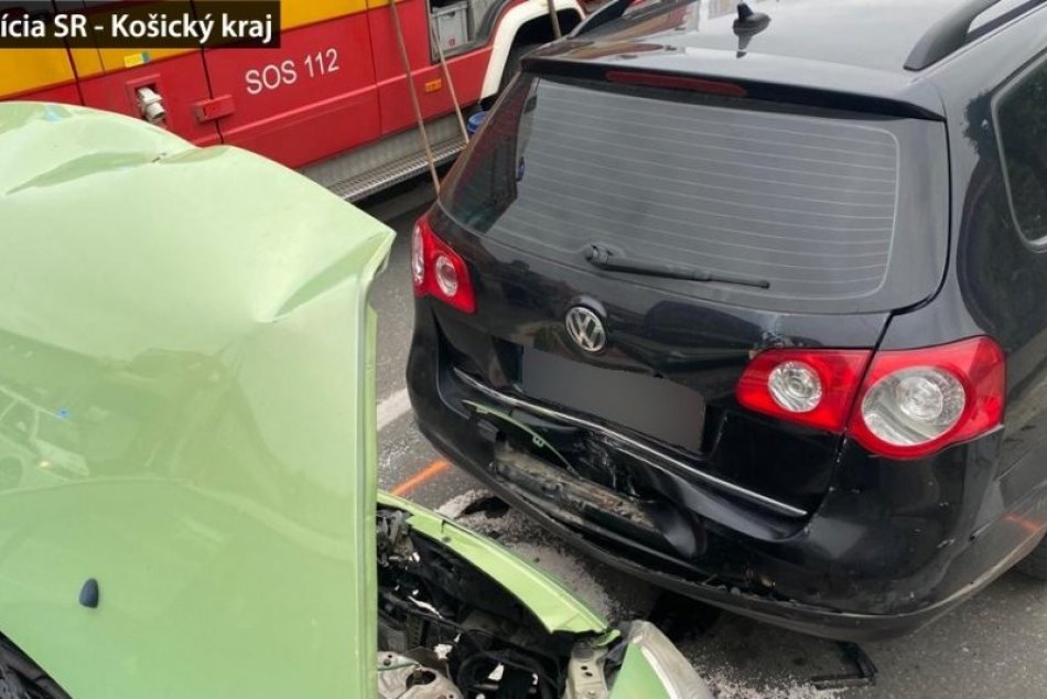 Ilustračný obrázok k článku Mladá Humenčanka (32) spôsobila reťazovú nehodu: Nafúkala 3,15 promile! FOTO