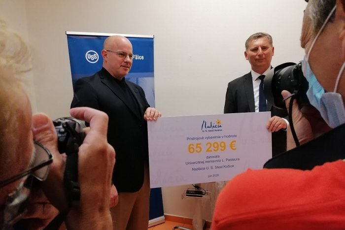 Ilustračný obrázok k článku Nové prístrojové vybavenie dostala Univerzitná nemocnica od železiarni