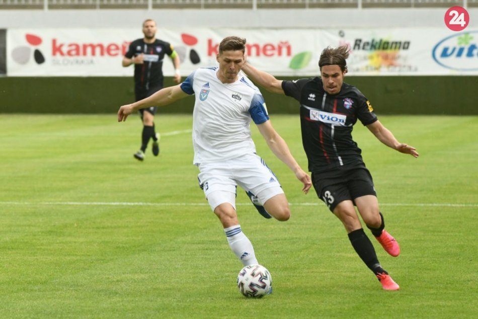 Ilustračný obrázok k článku Nitra po prestávke vybehla na trávnik: Gól Šefčíka na víťazstvo nestačil, FOTO