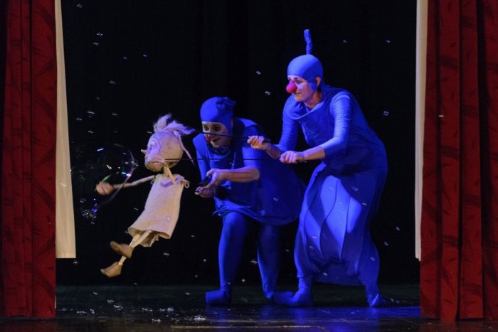 Ilustračný obrázok k článku Nitrianske Nové divadlo brány nezatvorí: Hrať bude pre triedy a malé skupinky