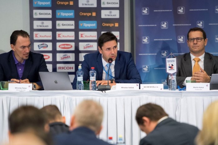 Ilustračný obrázok k článku Hokejový zväz opúšťa ďalší šéf: Bývalý prezident sa rozhodol pre razantný krok!