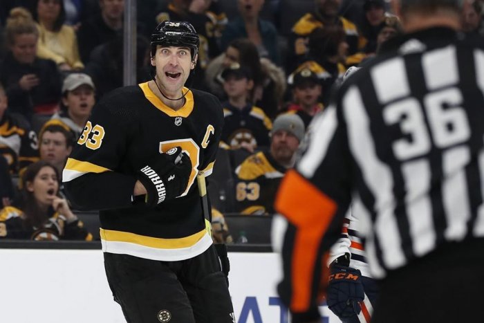 Ilustračný obrázok k článku Čo sa to deje v Bostone? Chára bude po novom sedávať na tribúne!