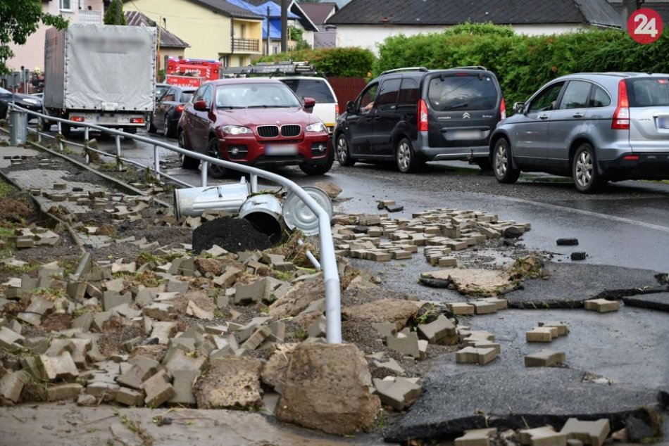 Ilustračný obrázok k článku Prívalové vlny pustošili obce! V Zubnom padla za obeť aj lávka smerujúca na ihrisko