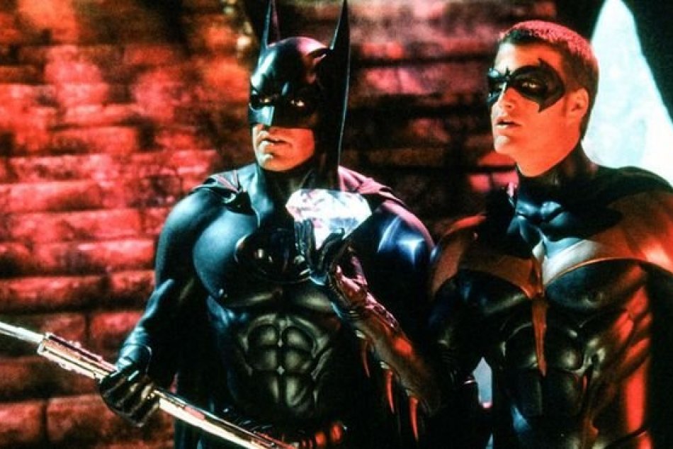 Ilustračný obrázok k článku Zomrel režisér známych filmov ako Hráči so smrťou, Zomrieť mladý či Batman a Robin