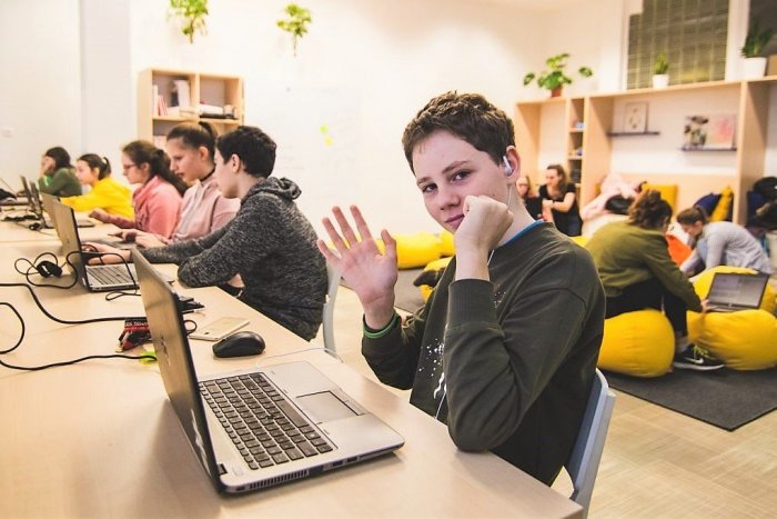 Ilustračný obrázok k článku Na ZŠ Gorkého beží unikátny mimoškolský program pre zručnosti 21. storočia!