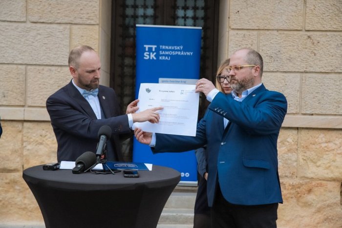 Ilustračný obrázok k článku Trnavská župa poskytne 165 tisíc eur ako prvú pomoc pre kultúru v kraji