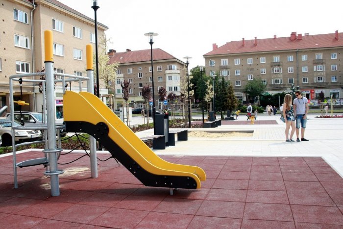 Ilustračný obrázok k článku Prievidzské ihriská prechádzajú obnovou: Vieme, čo sa na nich robí