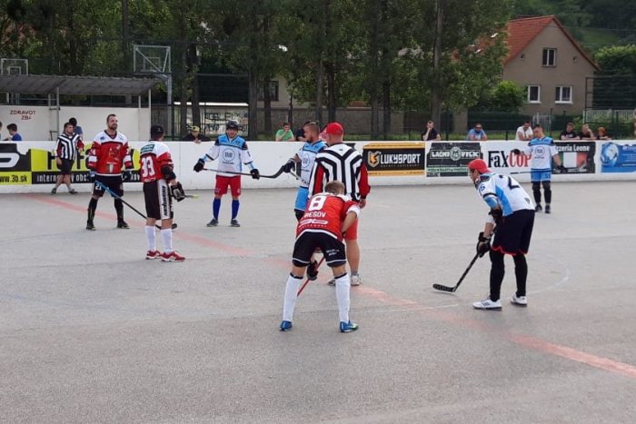 Ilustračný obrázok k článku Pravidelný výsledkový servis: Prešovská hokejbalová liga spoznala semifinalistov