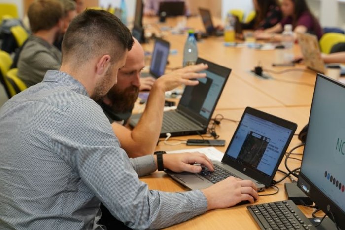 Ilustračný obrázok k článku Rómske obce z Prešovského kraja zapisovali do máp: Prebrať ich môže aj Google