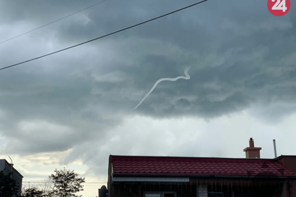 Ilustračný obrázok k článku KURIOZITA DŇA: Východniarov vyplašilo "tornádo". Aký úkaz sa im spustil nad hlavami?