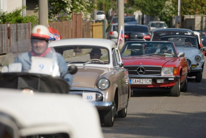 Ilustračný obrázok k článku Lákajú vás veterány či kino pod holým nebom? TOTO sa dá cez víkend zažiť v Bystrici