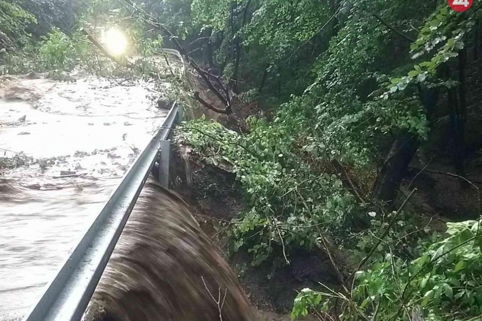 Ilustračný obrázok k článku Búrky narobili škody v Prešovskom okrese: Zlízli si to tieto obce