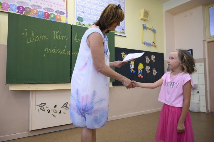 Ilustračný obrázok k článku Na bezpečnosť školákov v kraji dozrú policajti