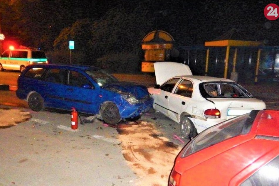 Ilustračný obrázok k článku Pri nemocnici zrámoval 2 autá: Dopraváci z Považskej mali rýchlo jasno, FOTO