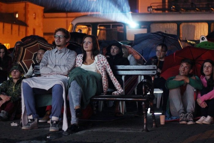 Ilustračný obrázok k článku Letné kino v centre Žiliny: Tieto filmy si užijeme pod holým nebom