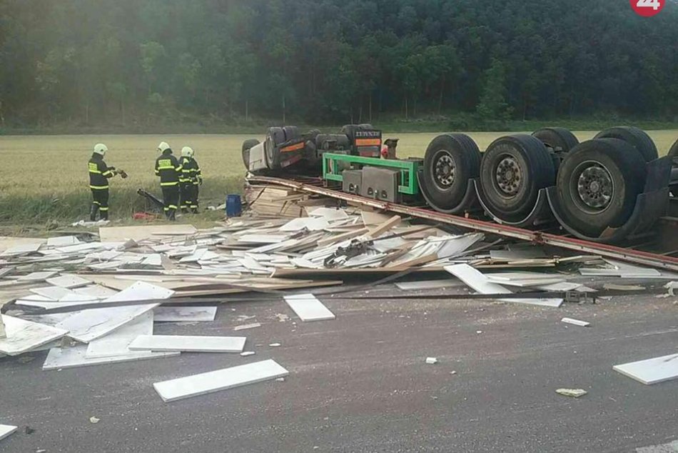 Ilustračný obrázok k článku Tragédia pri Nitrici: FOTO z miesta nešťastia