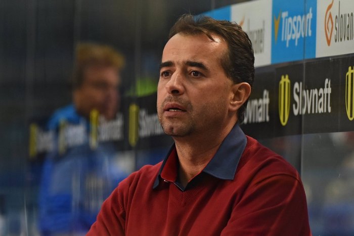 Ilustračný obrázok k článku Mikulášski hokejisti majú nového trénera: Vracia sa aj staré známe meno