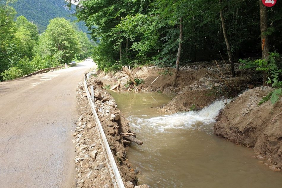 Ilustračný obrázok k článku Kraj rieši sprejazdnenie cesty medzi Muráňom a P. Horou: Čo by podľa Luntera pomohlo?