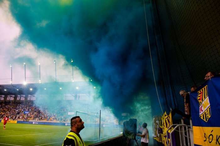 Ilustračný obrázok k článku Futbalový šláger v Dunajskej Strede vyvolal rozruch: ČO sa Matovičovi nepáčilo?