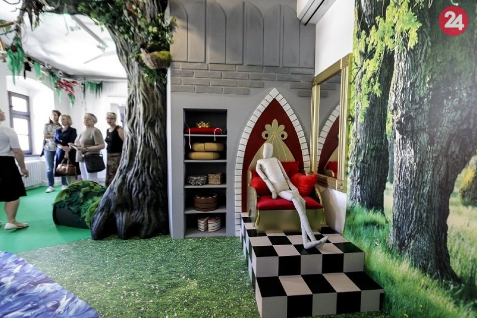 Ilustračný obrázok k článku FOTO: Deti spoznajú dosky, ktoré znamenajú svet. V Bibiane si posvietia na divadlo