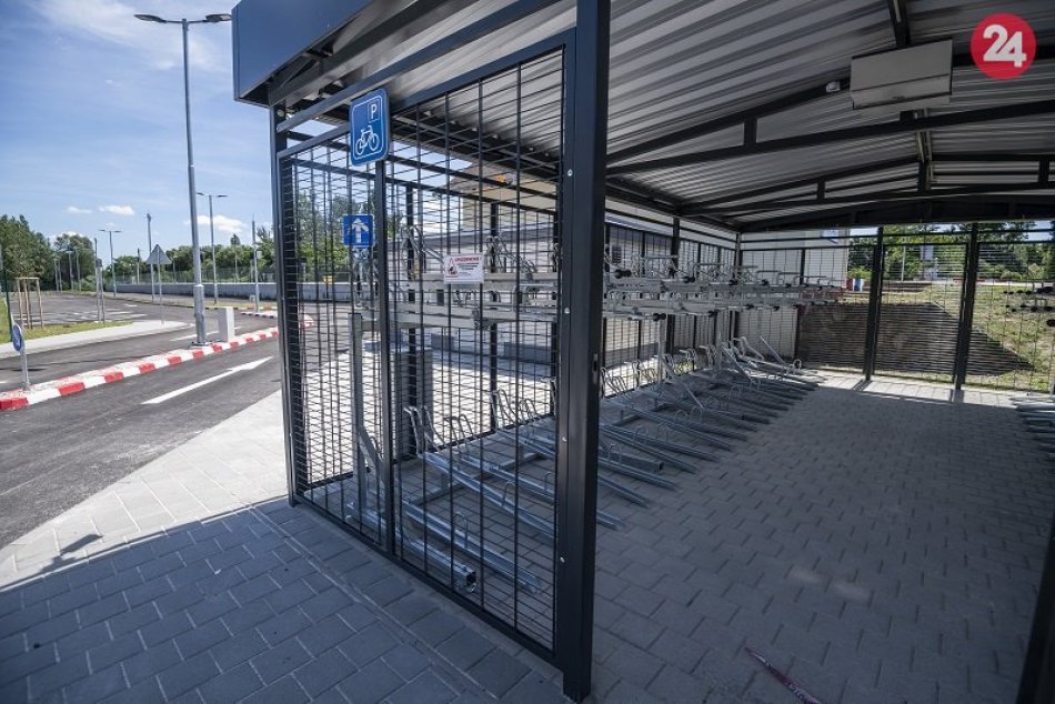 Ilustračný obrázok k článku Komfortnejšie cestovanie: Pri Dunajskej Lužnej bude záchytné parkovisko, v Ružinove prestupný terminál