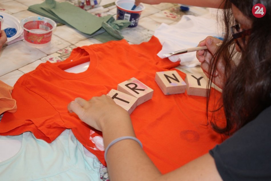 Ilustračný obrázok k článku Úvod prázdnin s radosťou: 48 detí tvorilo v považskobystrickom múzeu, FOTO