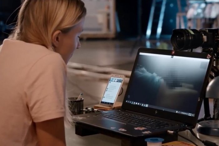 Ilustračný obrázok k článku Tri dievčatá a internet plný predátorov: Do kín vstúpila verzia dokumentu V sieti pre deti