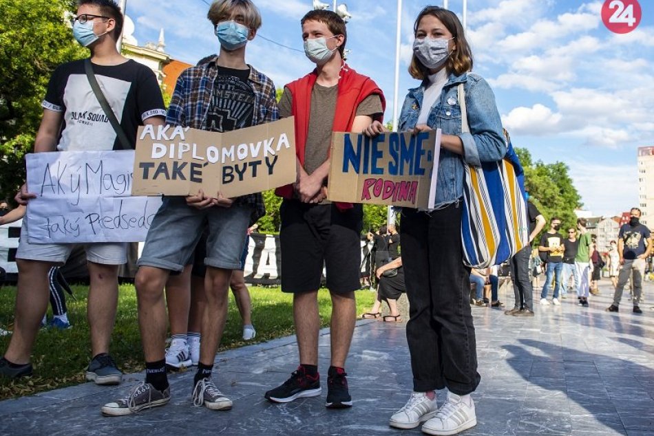 Ilustračný obrázok k článku STOP plagiátorom! Študenti vyzvali politikov na vyvodenie zodpovednosti