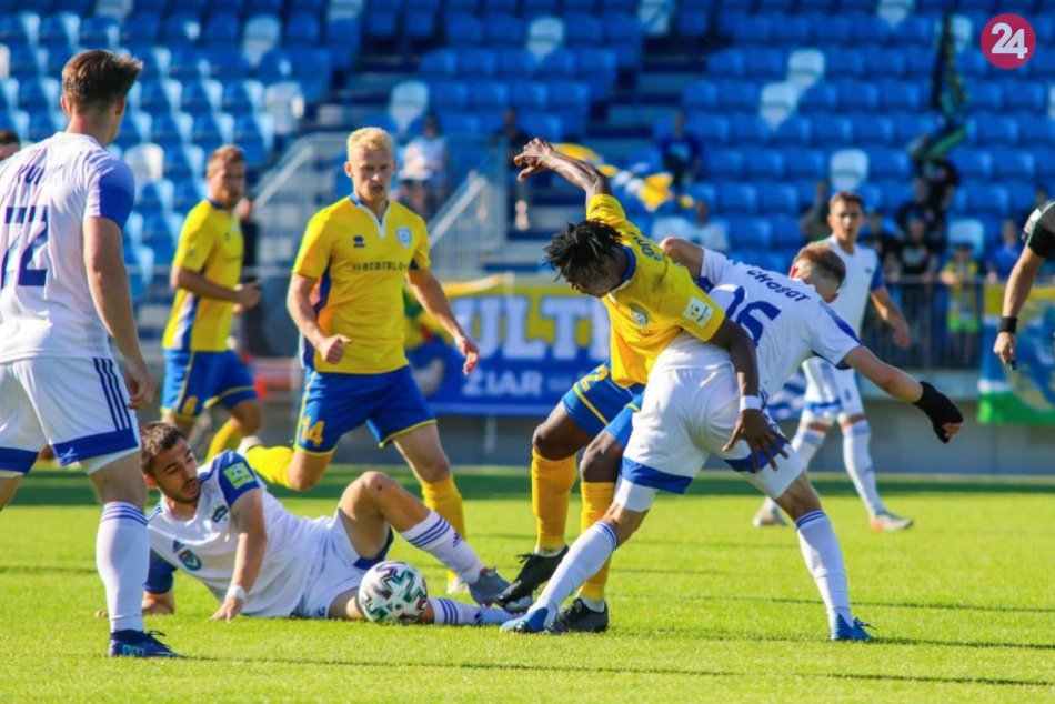 Ilustračný obrázok k článku Nitra nezvládla súboj s Pohroním: Galád verí v záchranu, FOTO