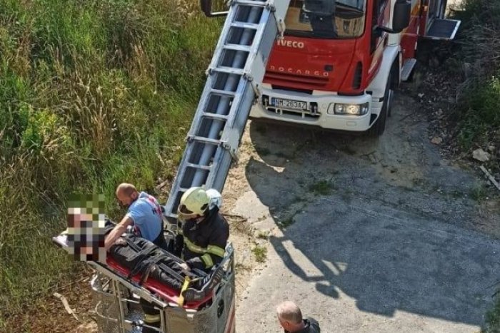Ilustračný obrázok k článku Zasahovali policajti aj hasiči: Spoločne zachraňovali opité dieťa