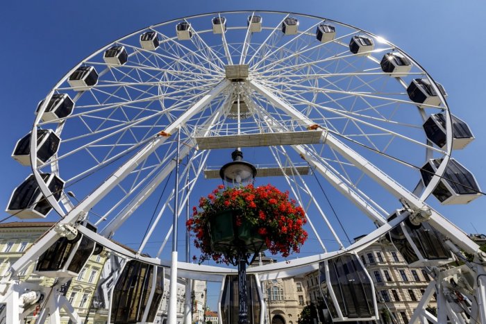 Ilustračný obrázok k článku Kontroverzné ruské kolo v Starom Meste prinieslo nečakané financie: Komu pomôžu?