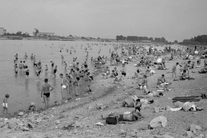 Ilustračný obrázok k článku FOTO: Štramáci a fešné devy. Lido bolo kedysi magnetom Bratislavčanov