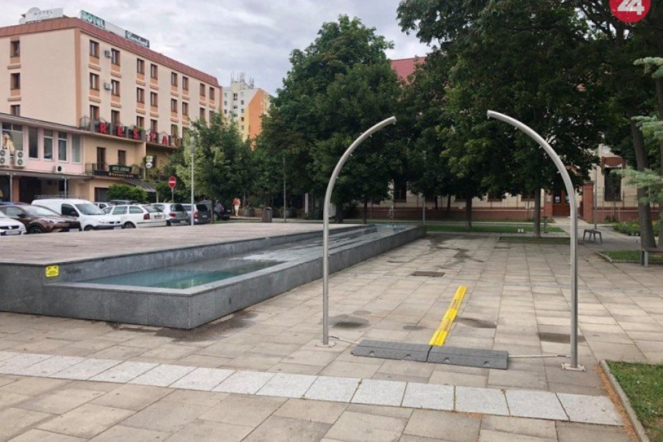 Ilustračný obrázok k článku Osvieženie, ktoré padne vhod: V Šali pribudla hmlová brána, FOTO