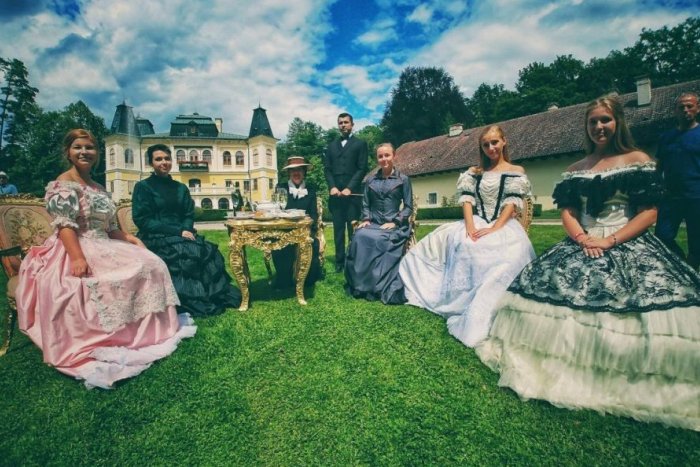 Ilustračný obrázok k článku Zažite piknik v historickom štýle: Nebude chýbať ani aristokratická spoločnosť v dobových kostýmoch
