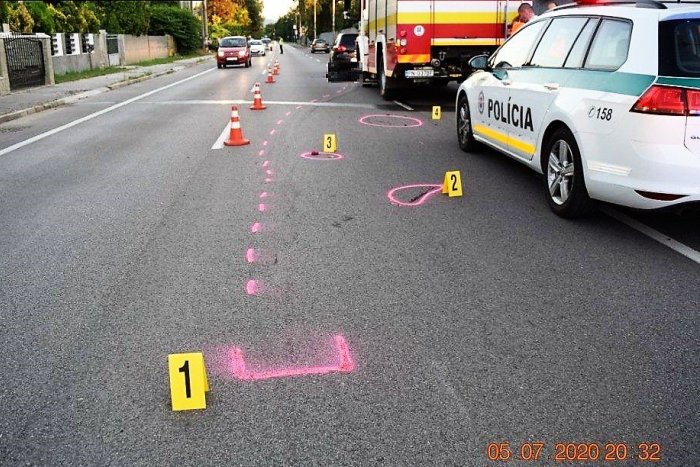 Ilustračný obrázok k článku Tragédia v Banke pri Piešťanoch: Dievča prišlo o život pod kolesami auta