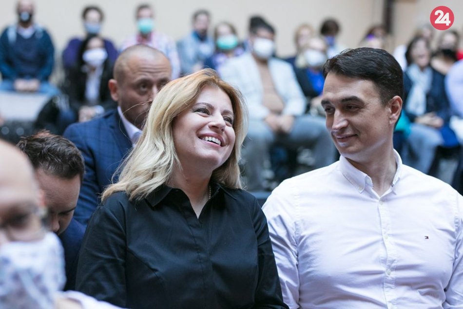 Ilustračný obrázok k článku Rizman bráni svoju lásku ako gentleman. Túto HLÚPOSŤ musí vyvracať!