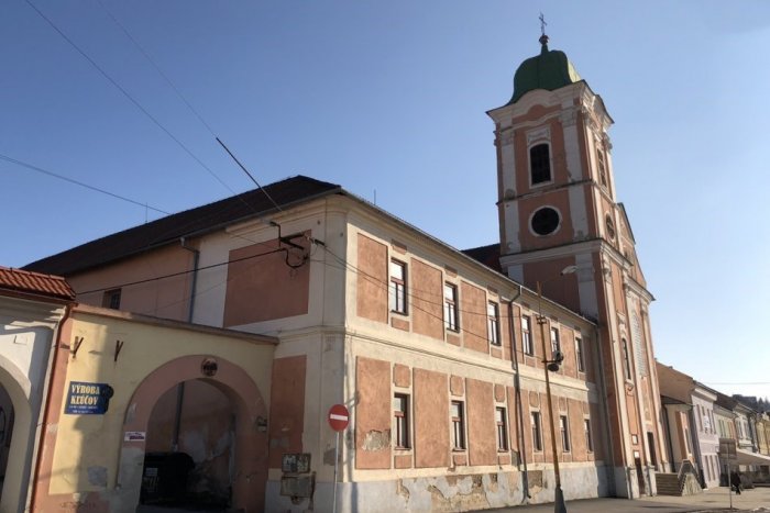 Ilustračný obrázok k článku Slávnostné otvorenie Kultúrno-kreatívneho centra Kláštor: Príde aj americká veľvyslankyňa