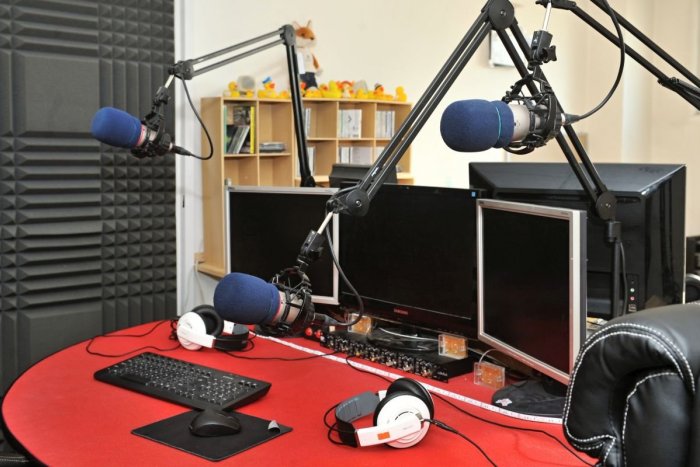 Ilustračný obrázok k článku Zaujímate sa o dianie v Bystrici? Mesto pripravuje MIMORIADNY podcast