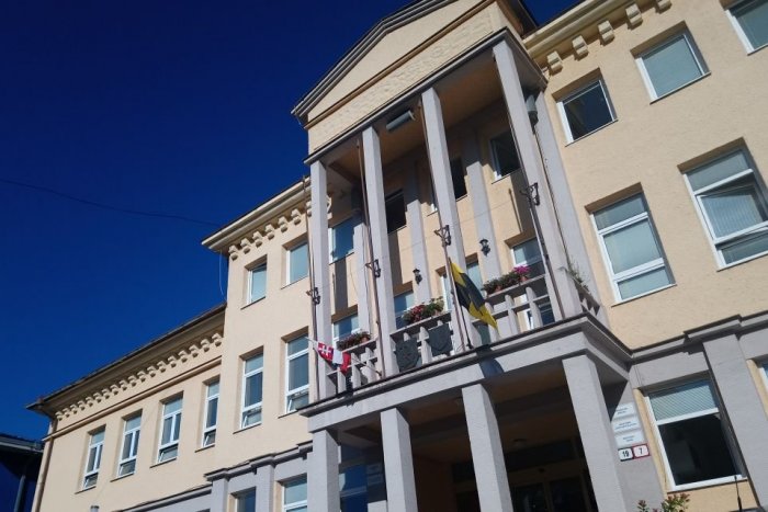 Ilustračný obrázok k článku Mestský úrad v Handlovej zavreli: Ako sa budú vybavovať neodkladné záležitosti?